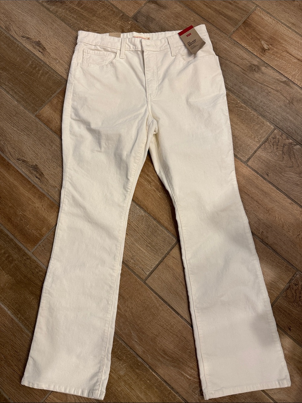 Levi's White Corduroy High-Rise Bootcut Jeans with Back Pocket